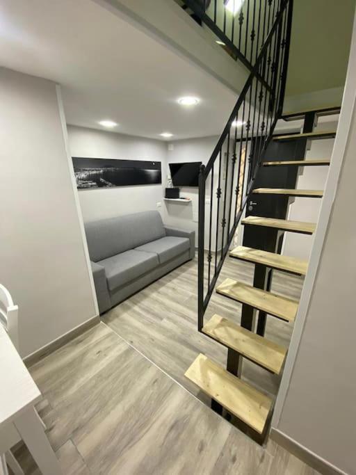 Апартаменты Greta'S_House Неаполь Экстерьер фото